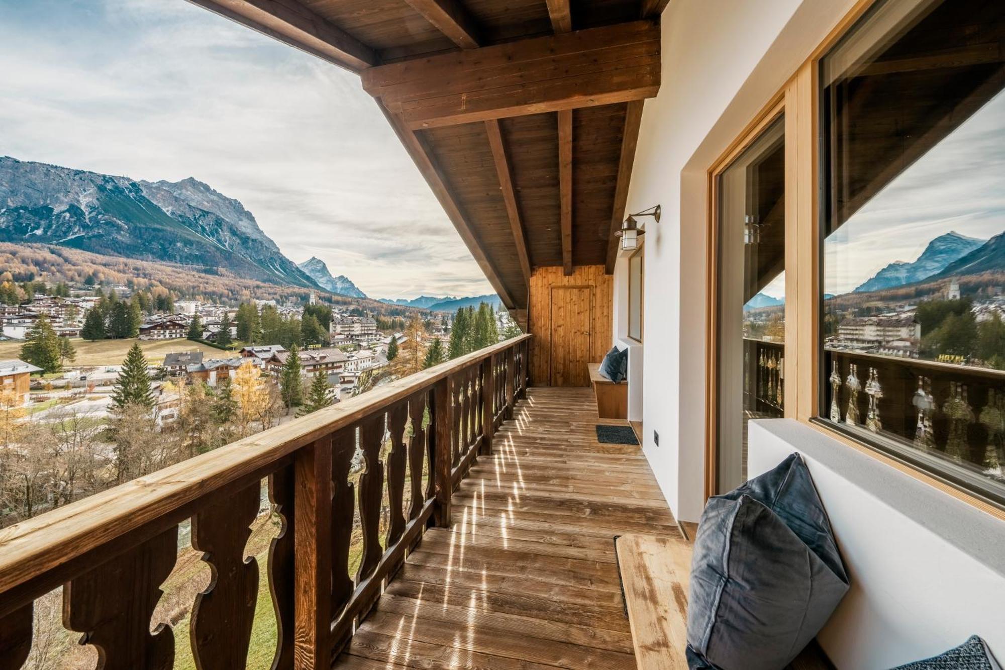 Chalet Ronco - Dolomiti Skyline Apartment Cortina d'Ampezzo Exterior photo